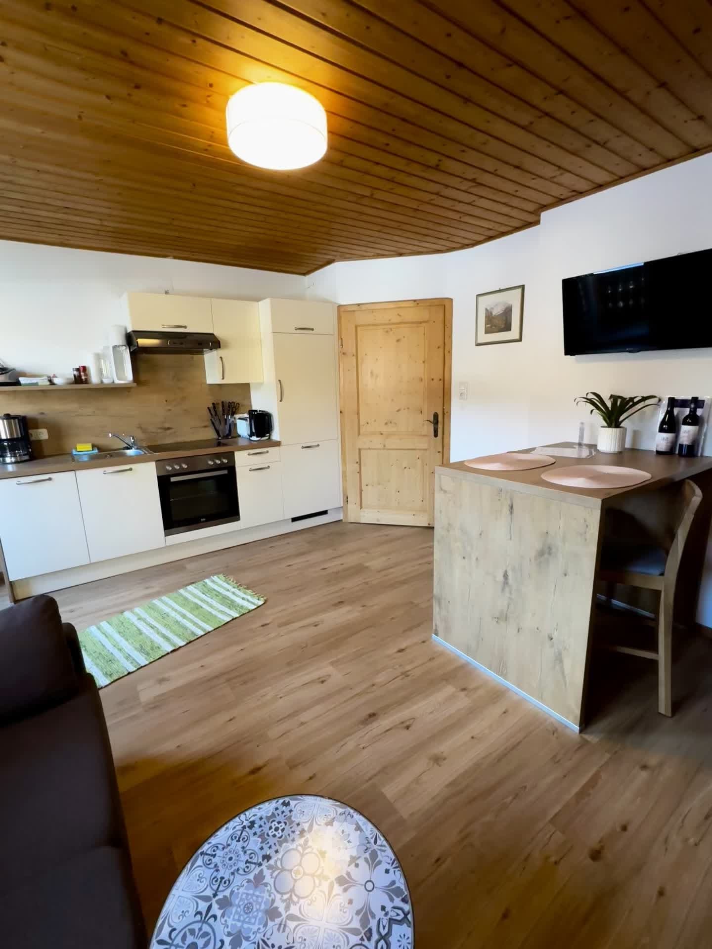 Heli's Holiday Suites | Ferienwohnung Balkon-Sandling - 8